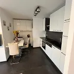 Beautiful In Apartment *